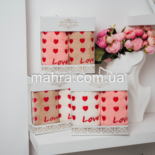 Фото  товара набір рушників  LOVE